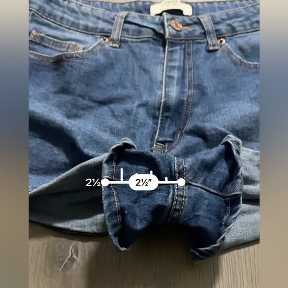 Forever 21 High‎ Rise Dark Wash Short Shorts Size 28 - Picture 8 of 8